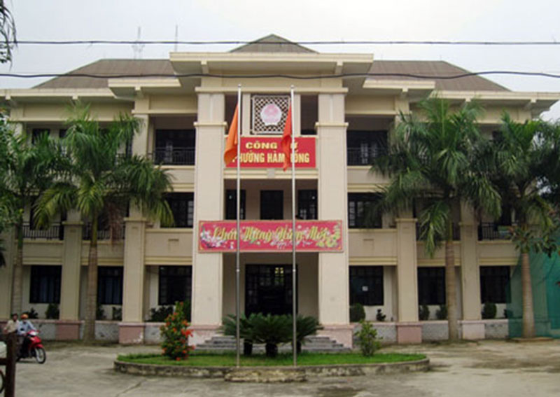 Dán phim cách nhiệt cho UBND Phường