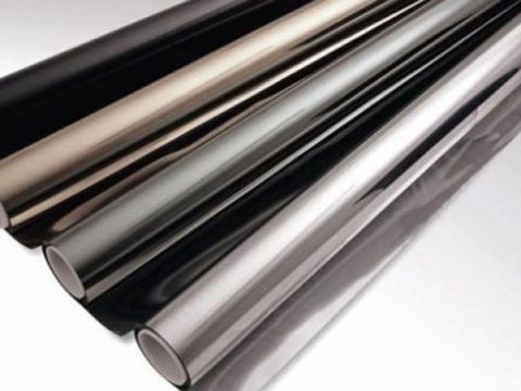 So sánh phim cách nhiệt và giấy dán kính chống nắng