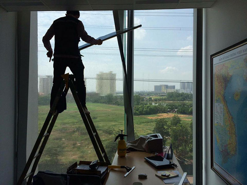 Tính khối lượng phim cách nhiệt cần dán